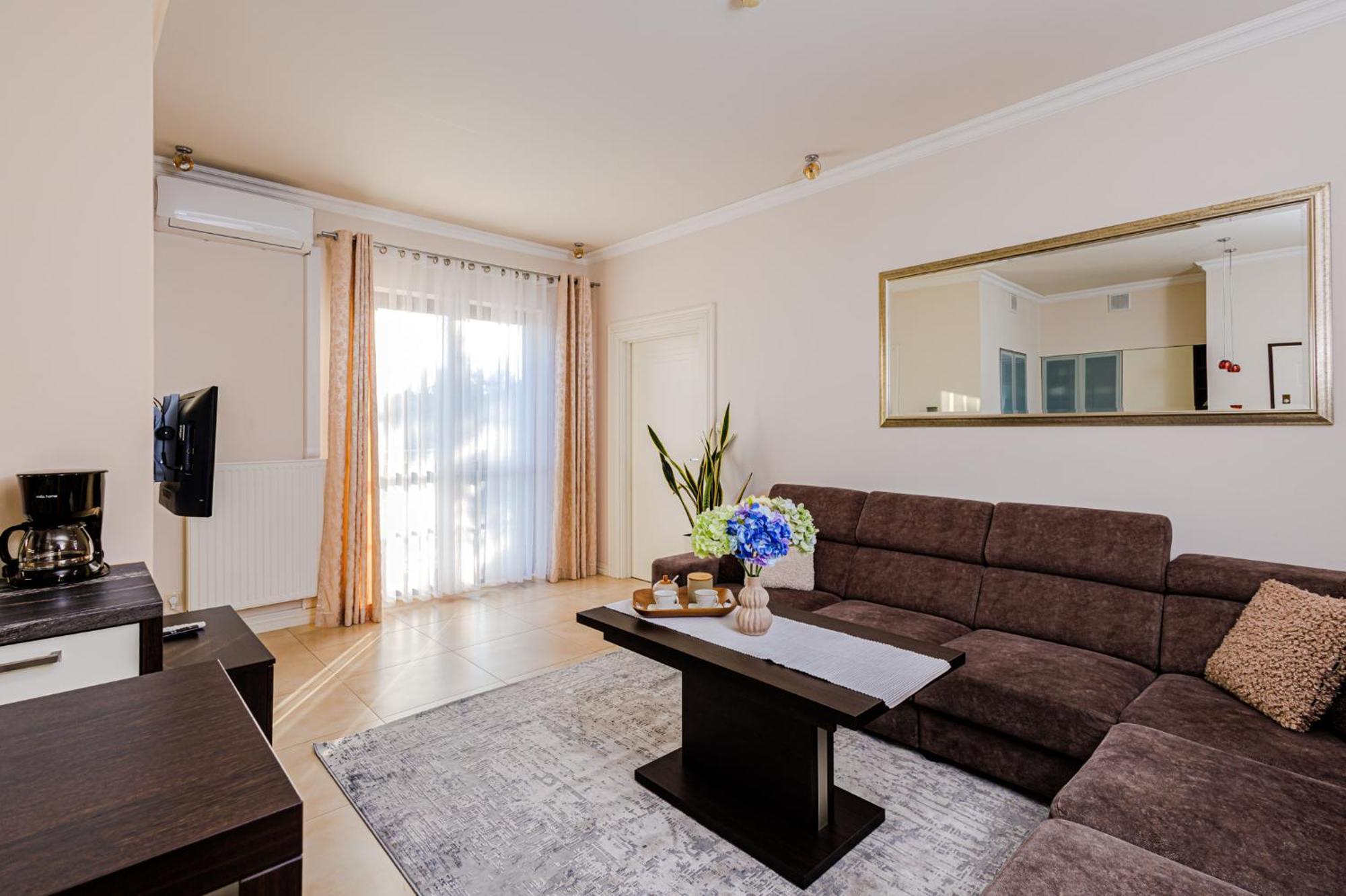 Apartament 44 - Zeromskiego ชวีโนวิชแจ ภายนอก รูปภาพ